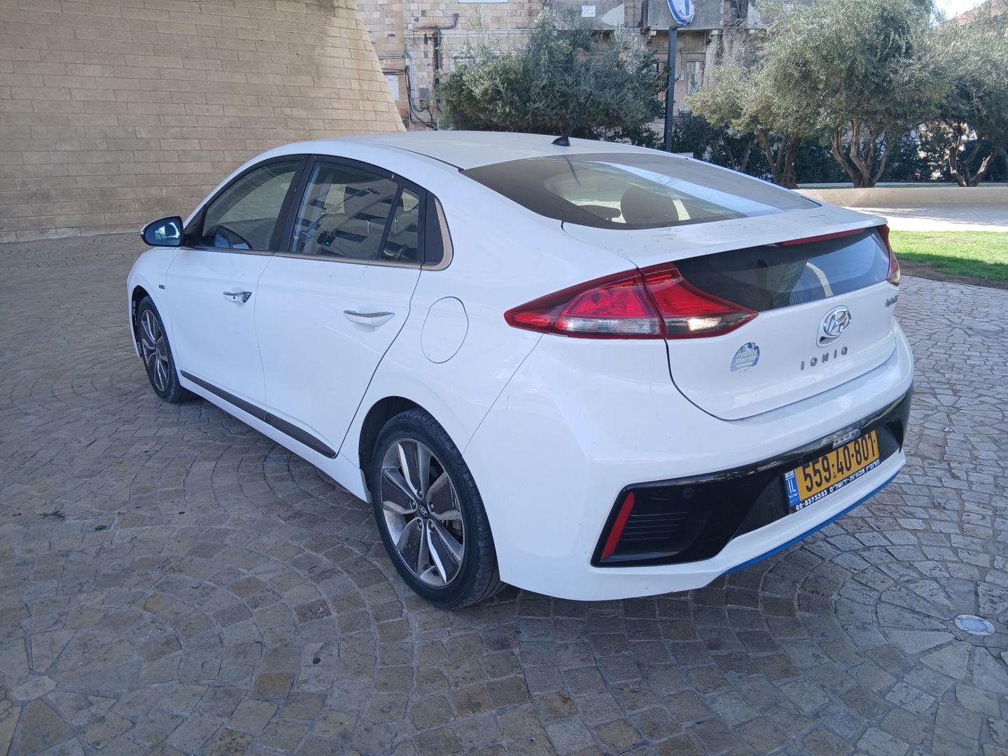 יונדאי איוניק Premium – 5/6