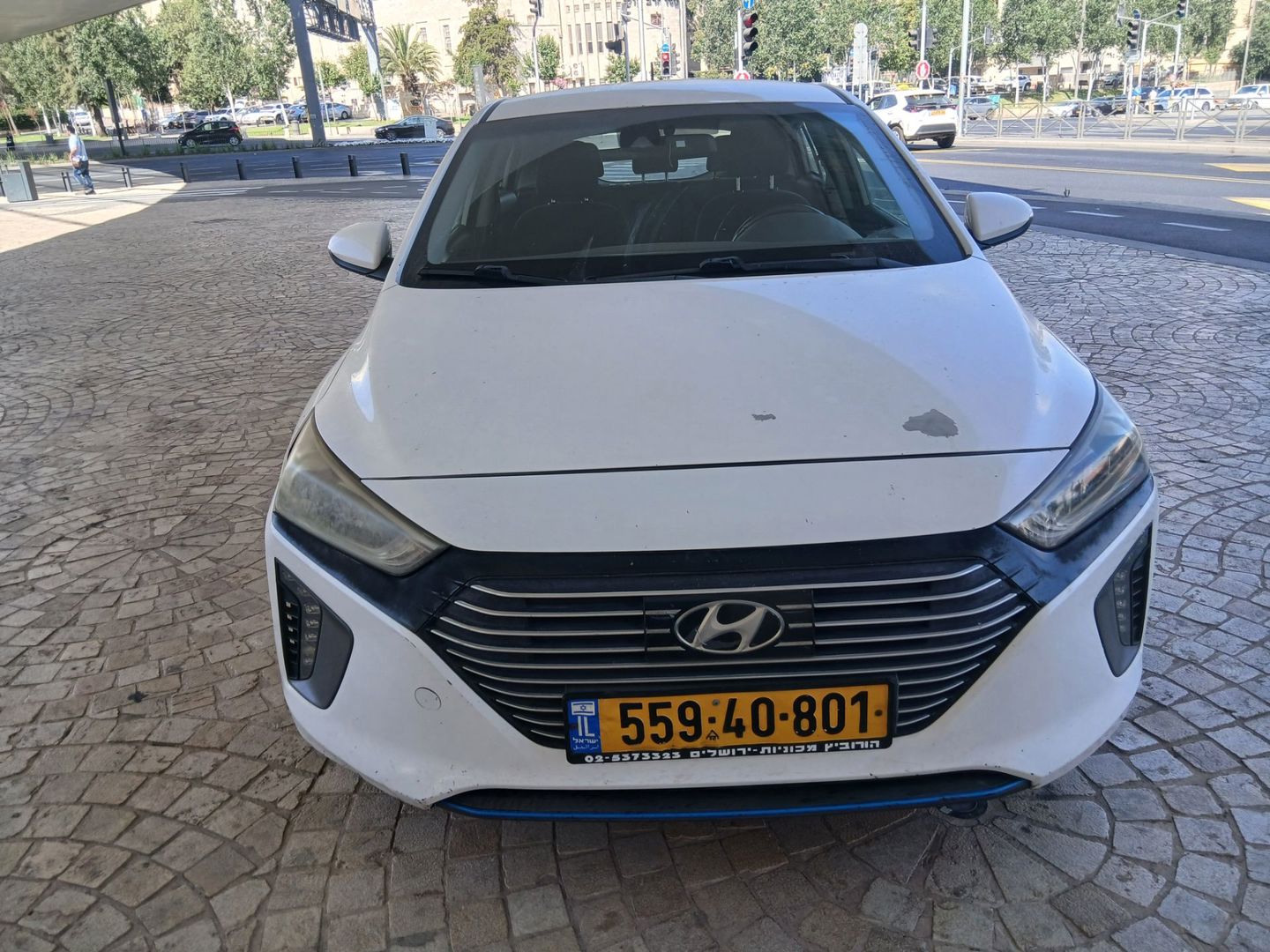 יונדאי איוניק Premium – 3/6