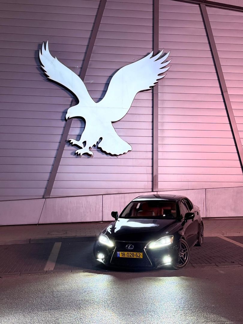 לקסוס IS Luxury 250 – 2/4