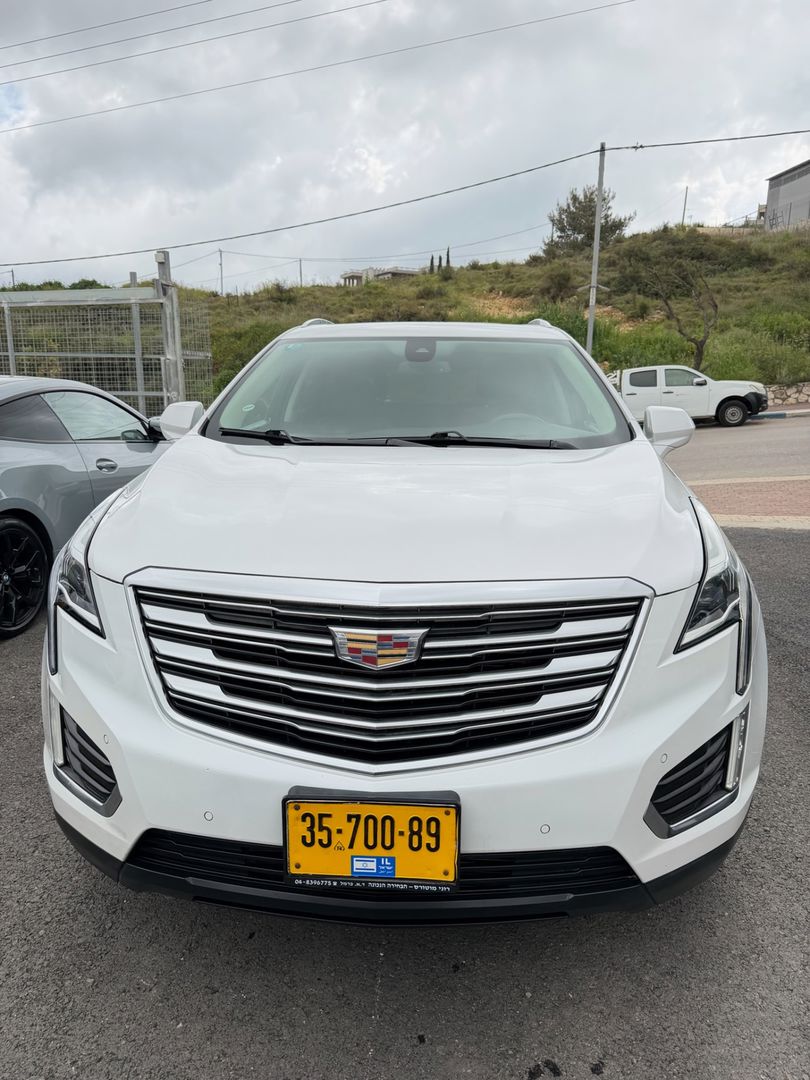 קאדילאק XT5 Luxury – 2/7