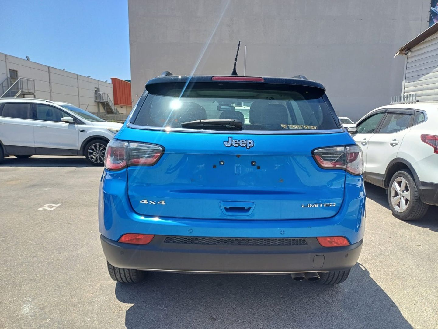ג'יפ קומפאס Limited Plus – 3/8