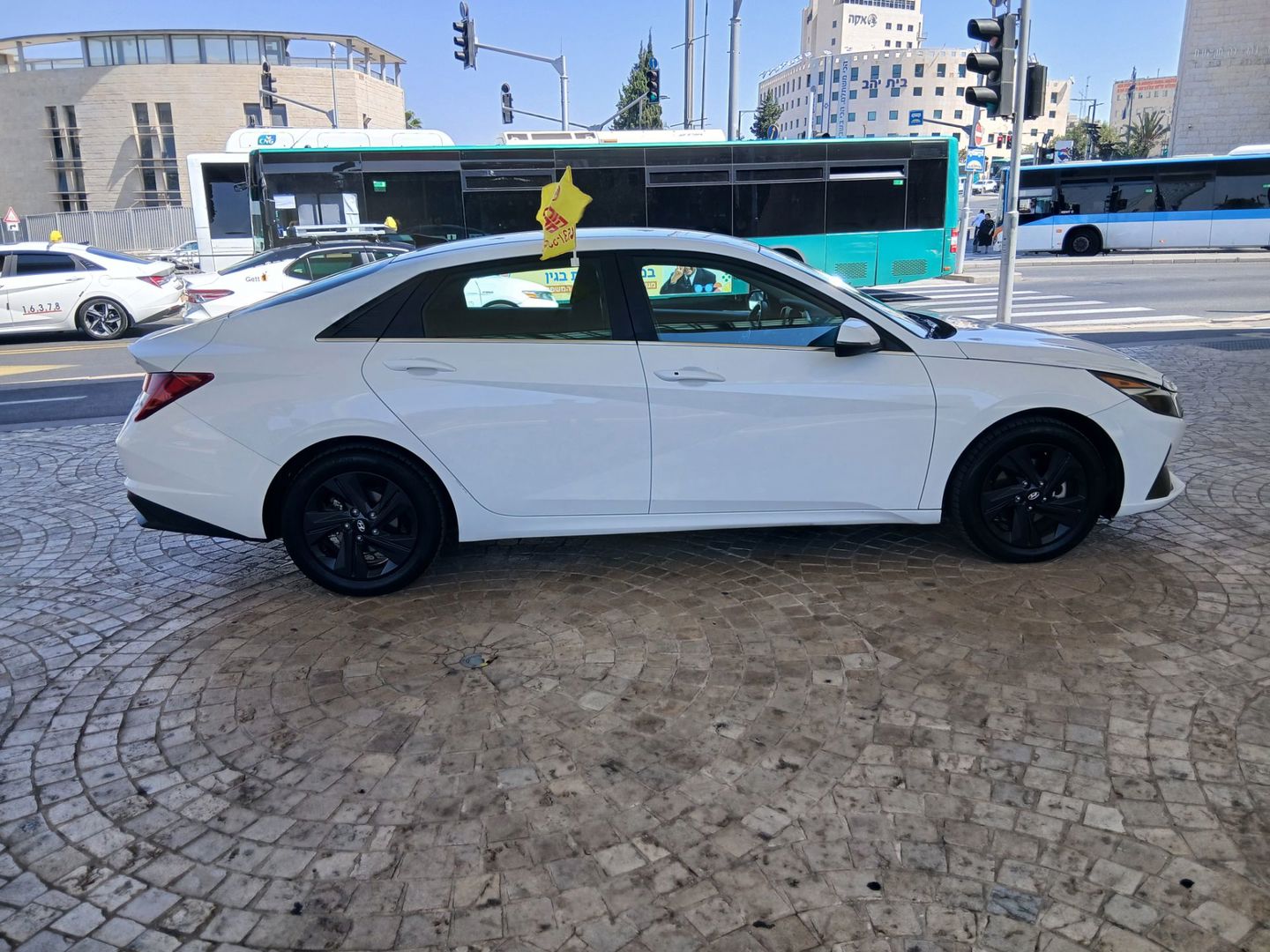 יונדאי אלנטרה Premium – 5/9
