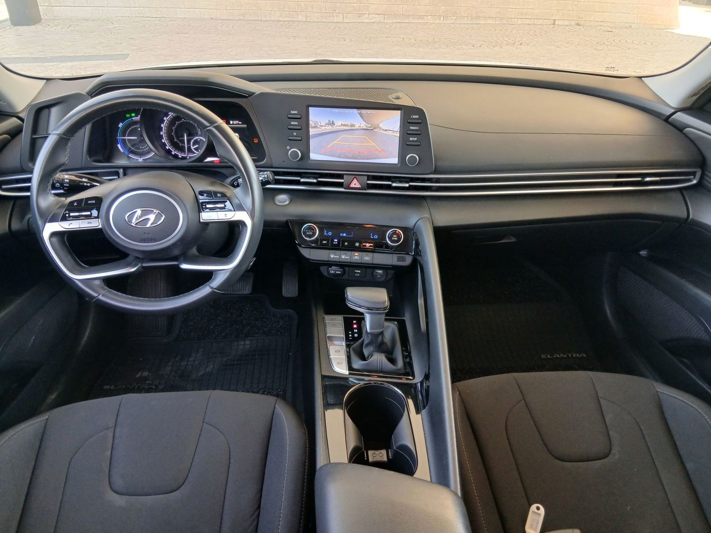 יונדאי אלנטרה Premium – 2/9