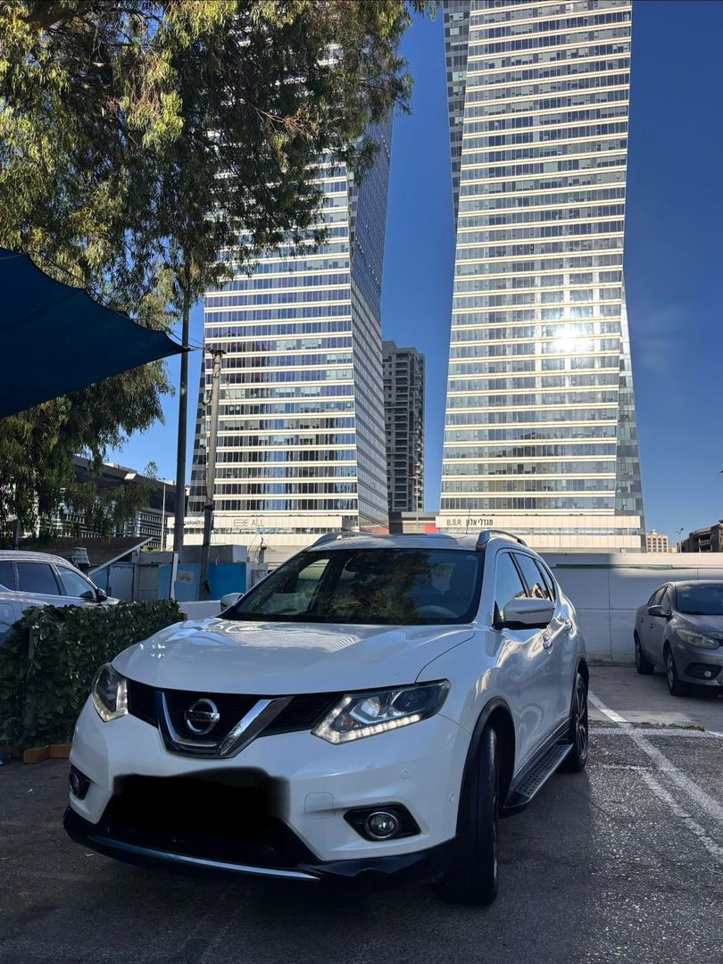 ניסאן X-טרייל Tekna – 2/9