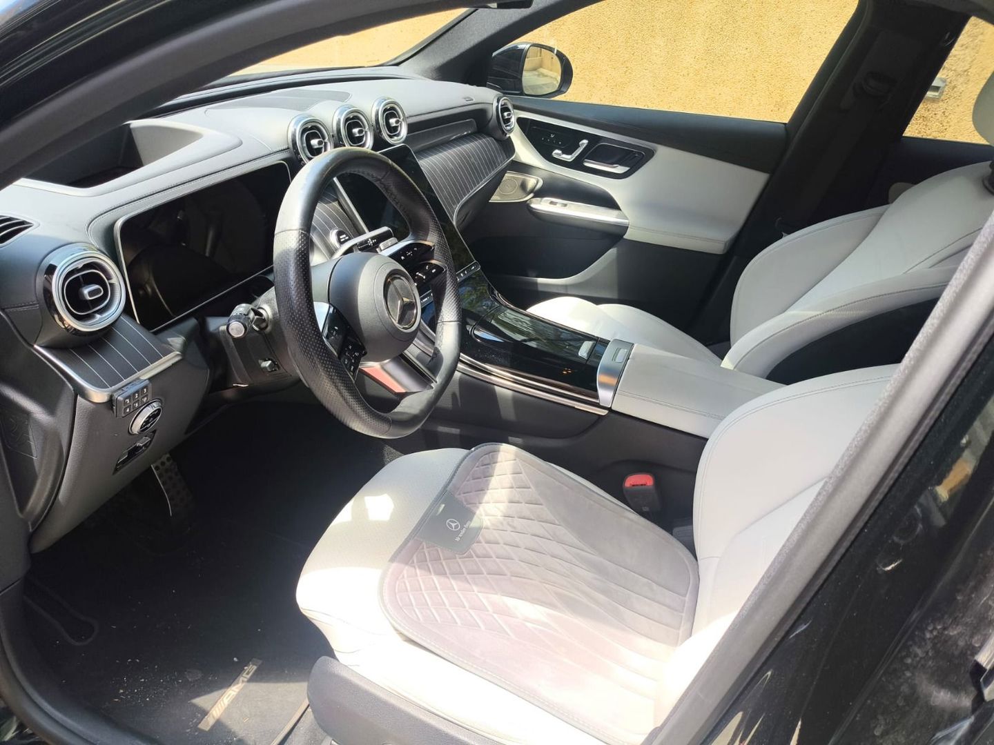מרצדס בנץ GLC AMG Line Platinum GLC 200 – 3/6