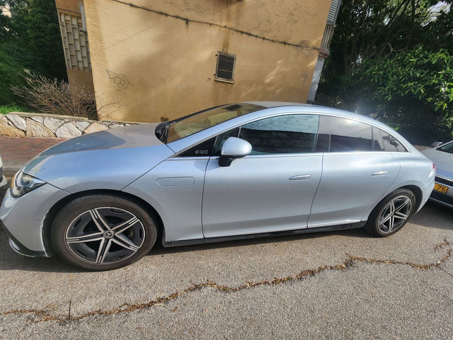 מרצדס בנץ EQE AMG 300 – 5/5