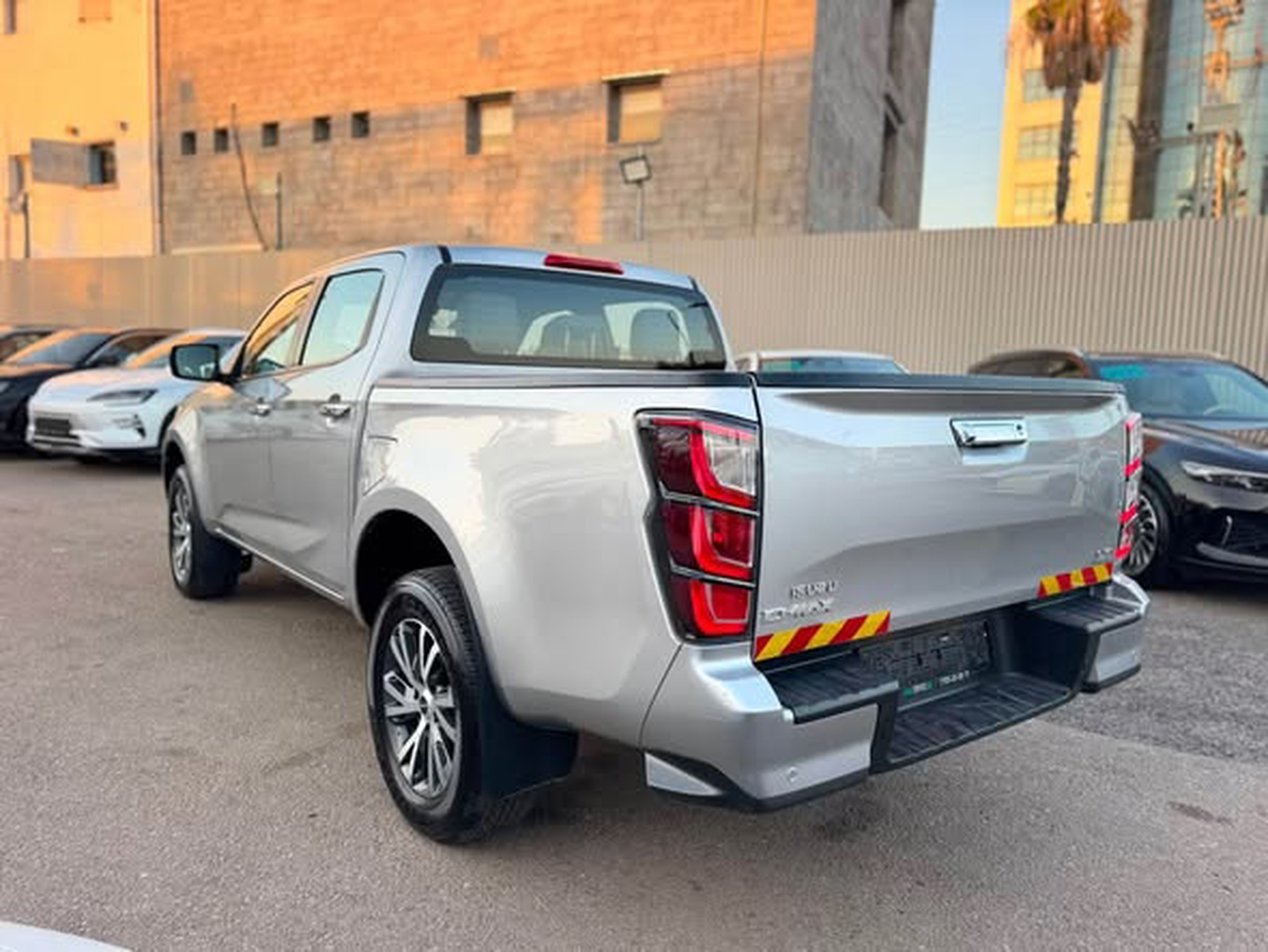 איסוזו D-Max LS Premium Double Cabin – 4/4