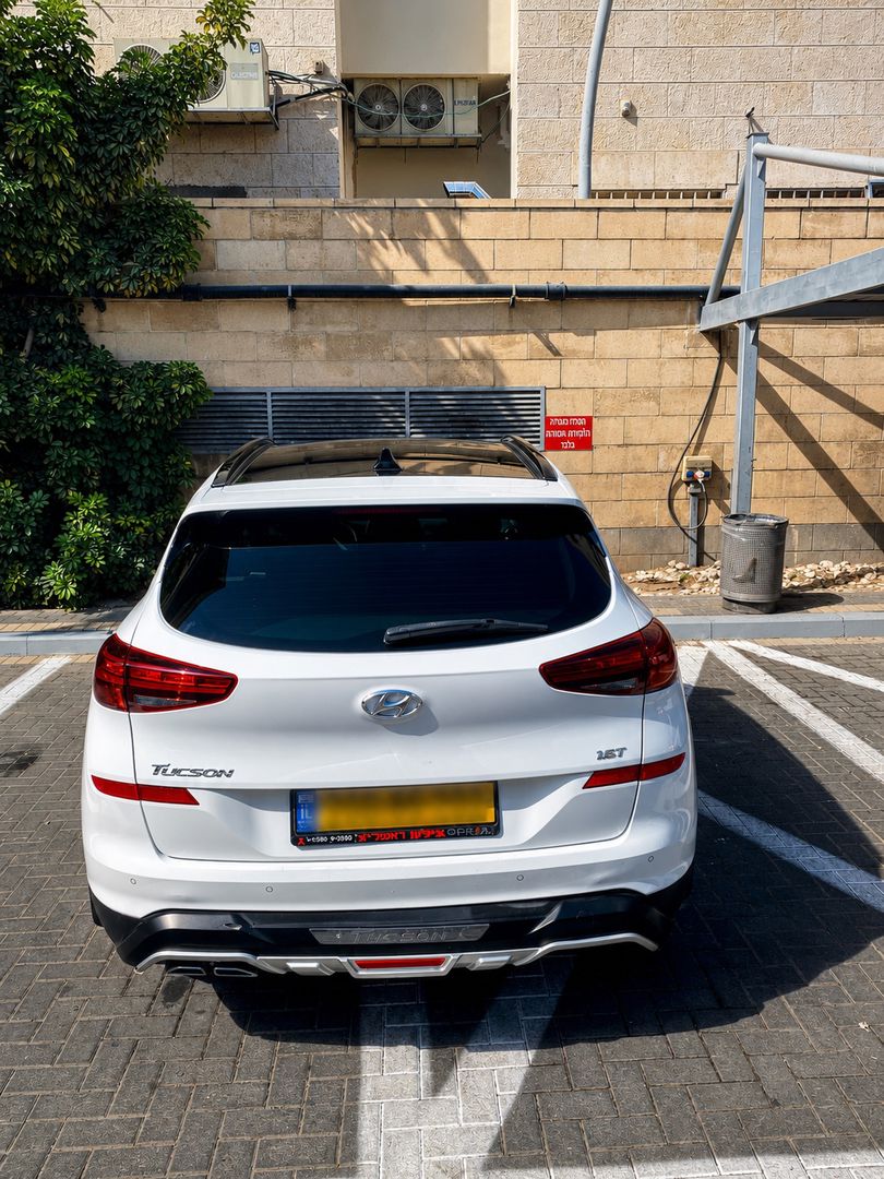 יונדאי טוסון 4X2 Elite – 2/5