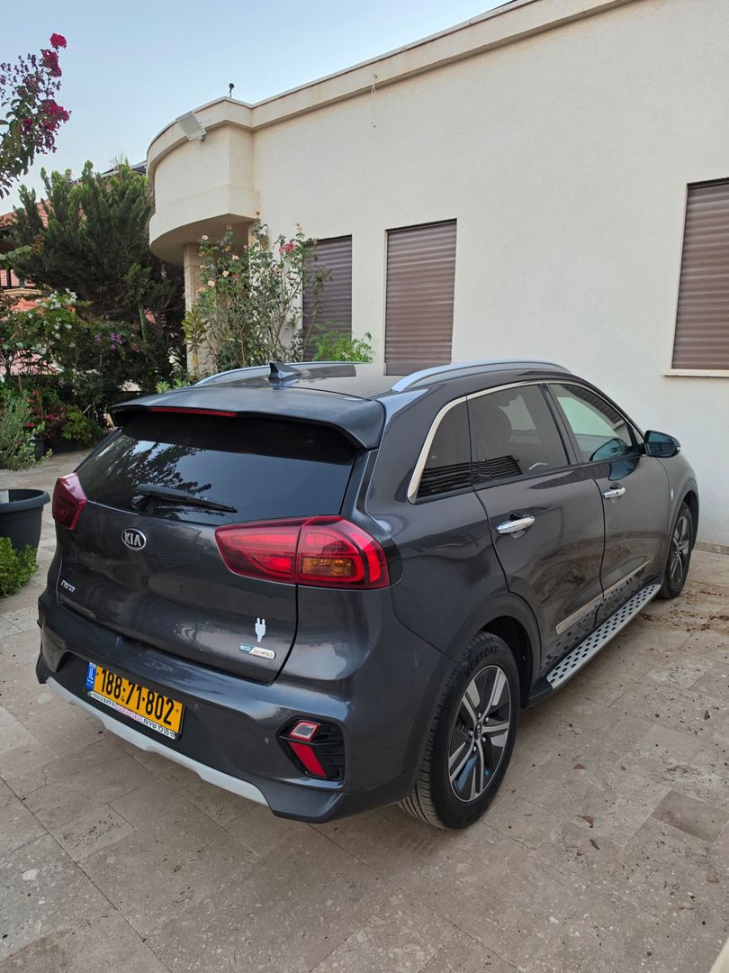 קיה נירו EX – 3/7