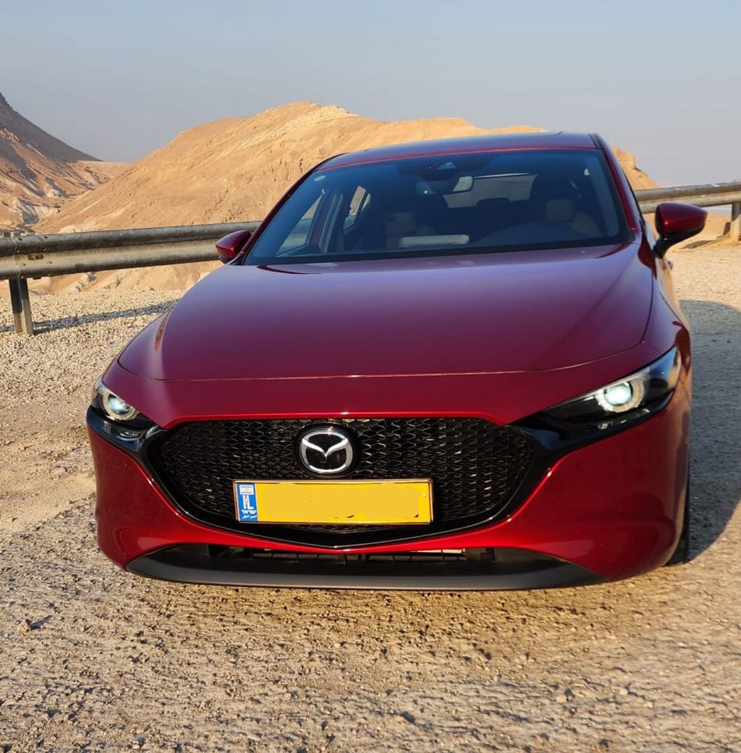 מאזדה 3 4X2 Spirit Hatchback – 4/7