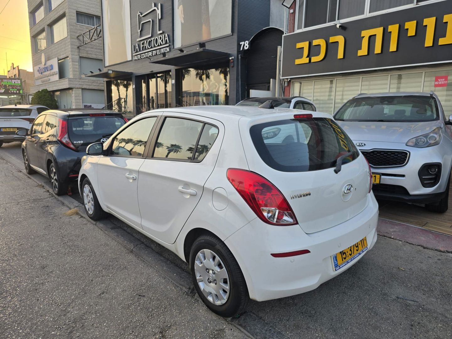 יונדאי i20 Insight – 4/4