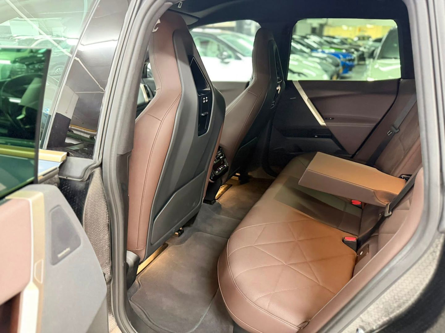 ב מ וו iX Sport 40 – 5/7