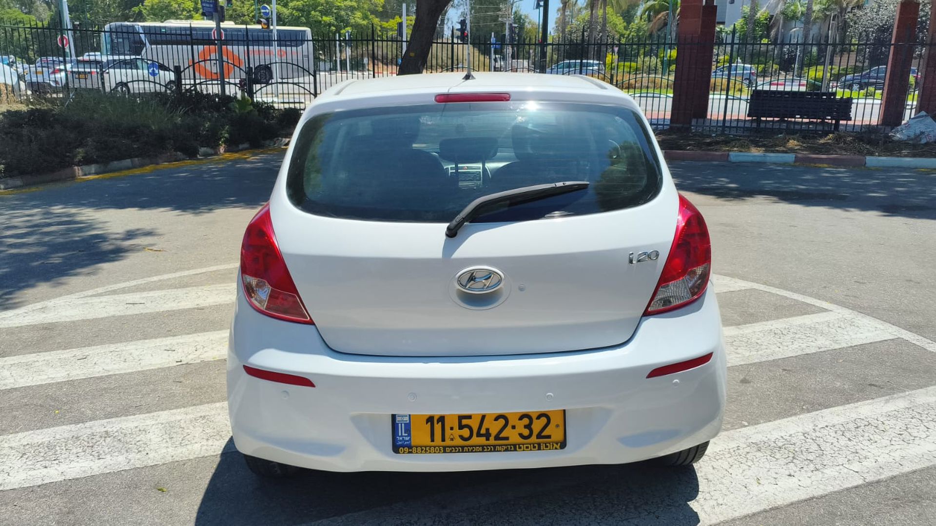 יונדאי i20 INSIGHT – 4/10