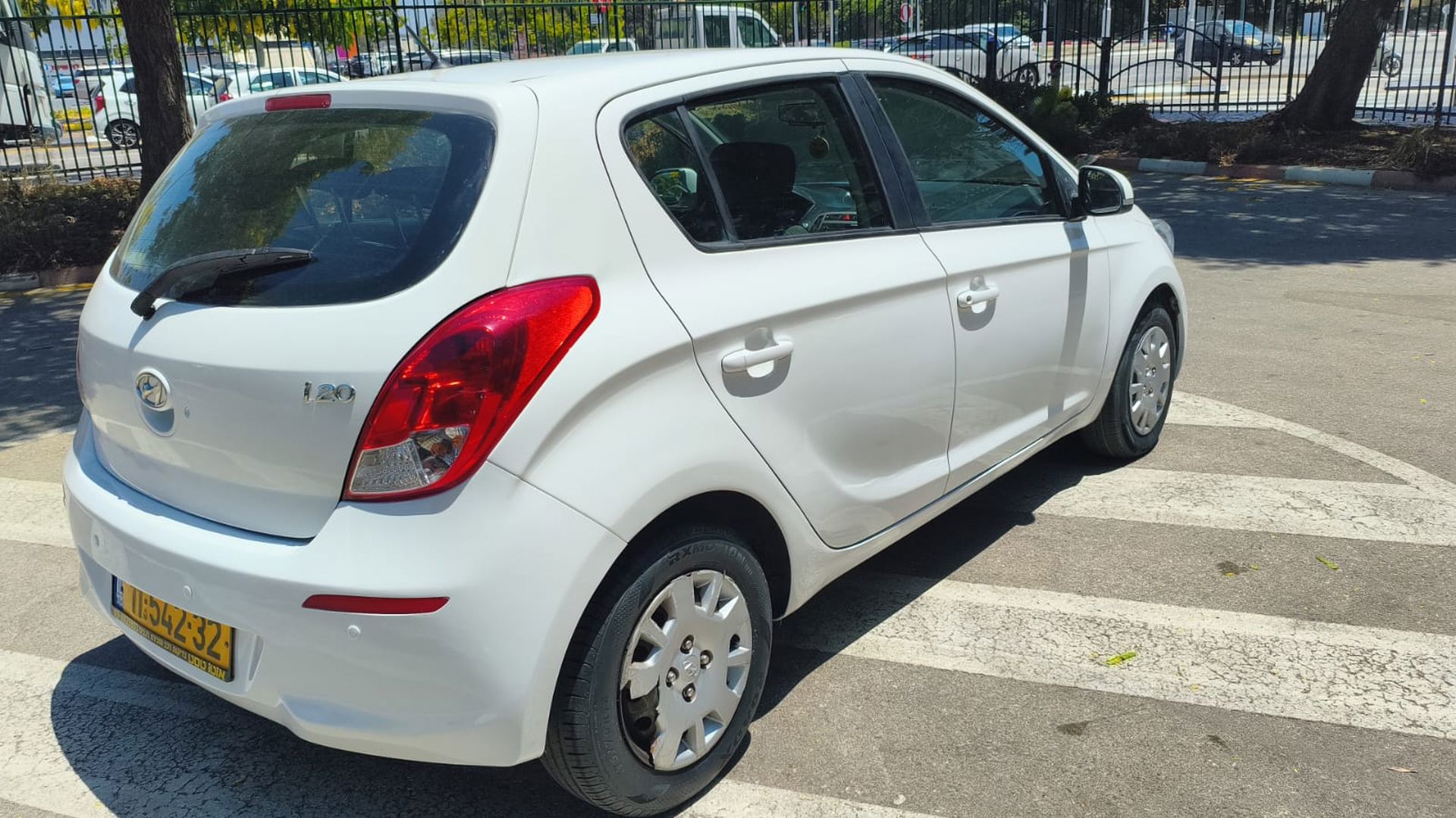 יונדאי i20 INSIGHT – 5/10