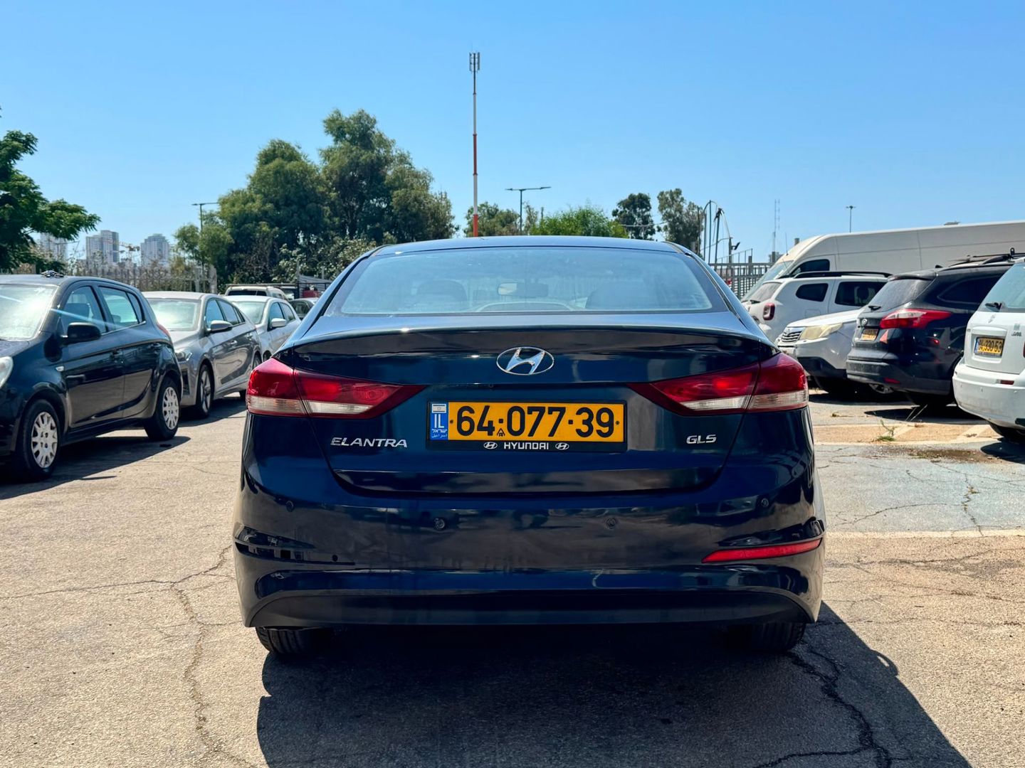 יונדאי אלנטרה Inspire – 3/10