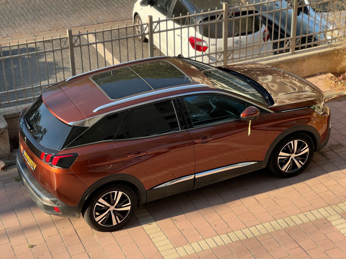 פיג'ו 3008 Premium – 5/8