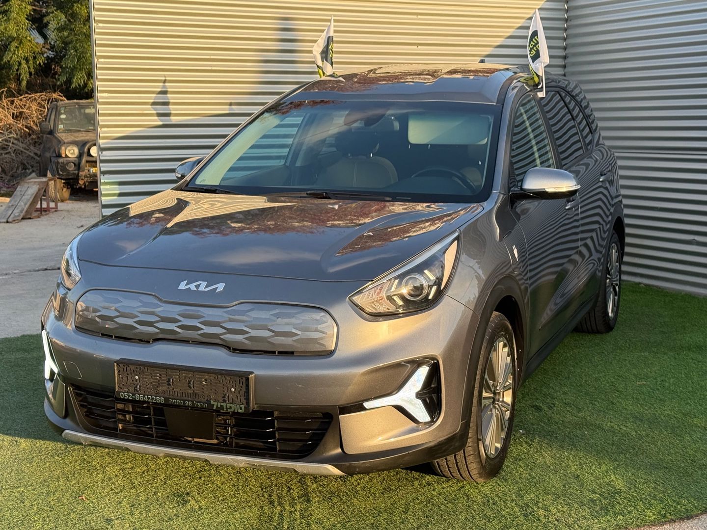 קיה נירו LX – 4/9