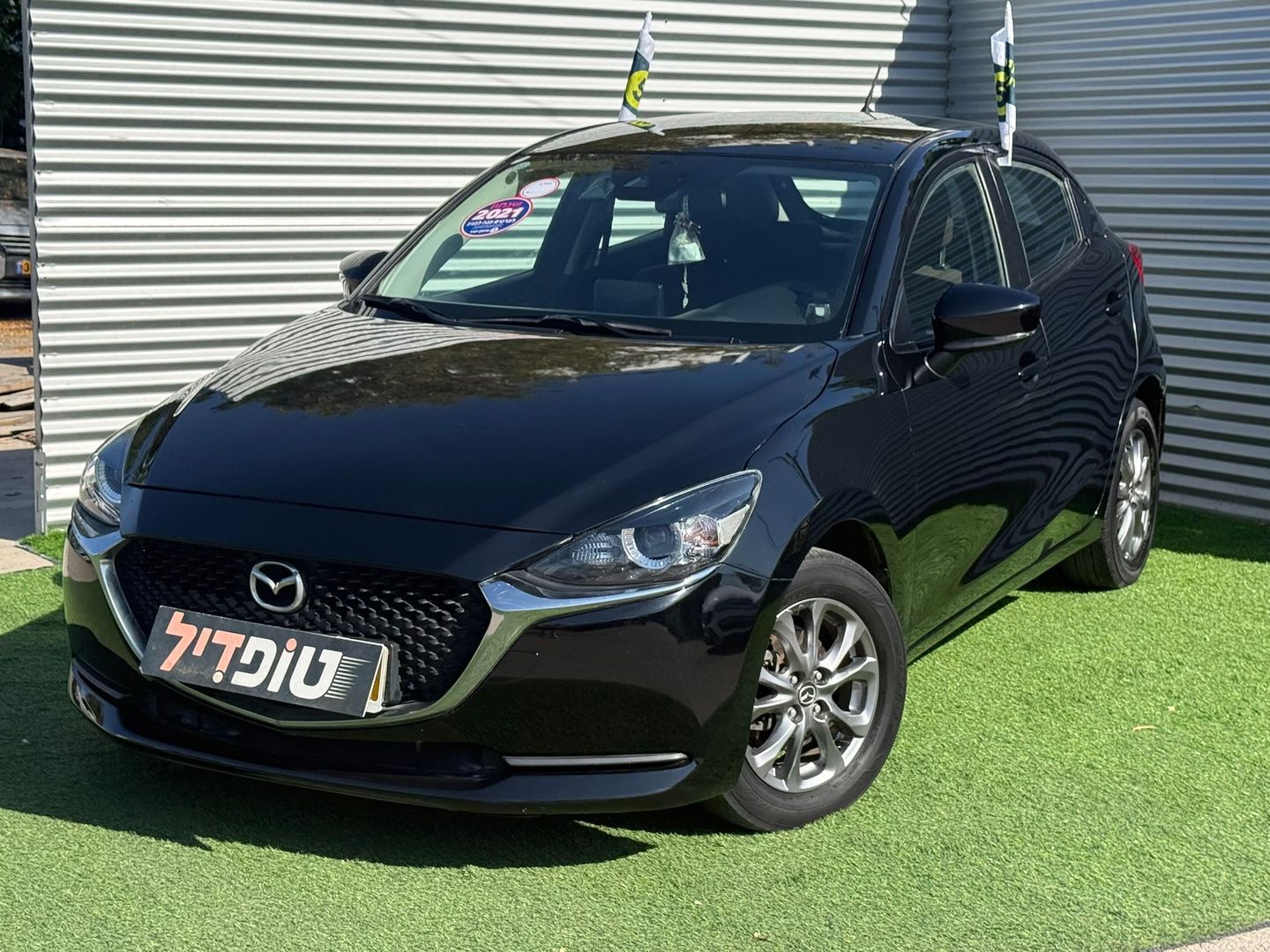 מאזדה 2 Dynamic – 3/6