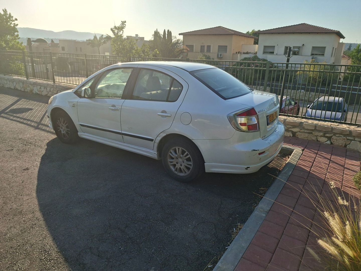 סוזוקי SX4 GLX-HB – 4/4