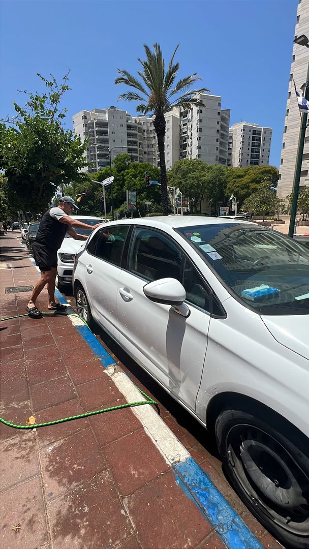 סיטרואן E C4 2013 למכירה ב-KEYZ - תמונה 2