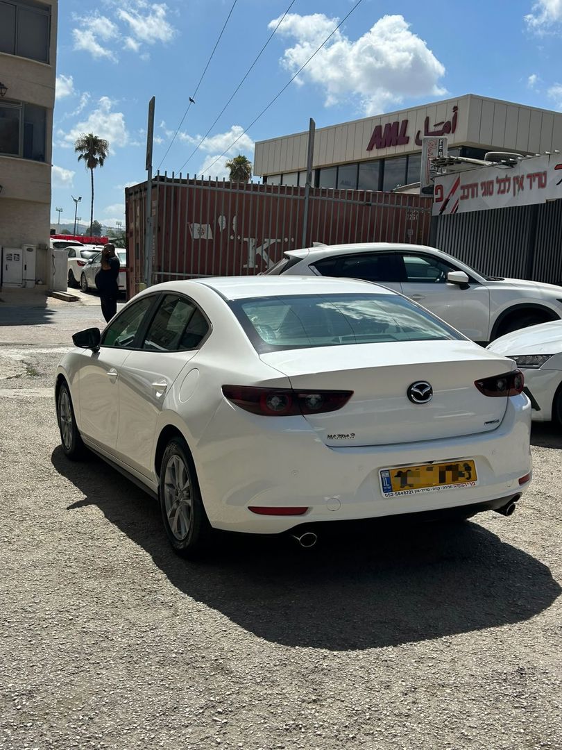 מאזדה 3 Comfort – 4/8