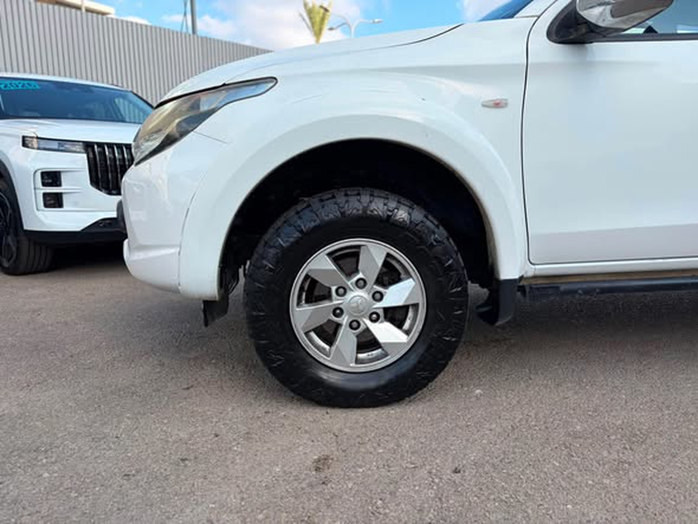 מיצובישי טרייטון / L200 Desert – 3/4