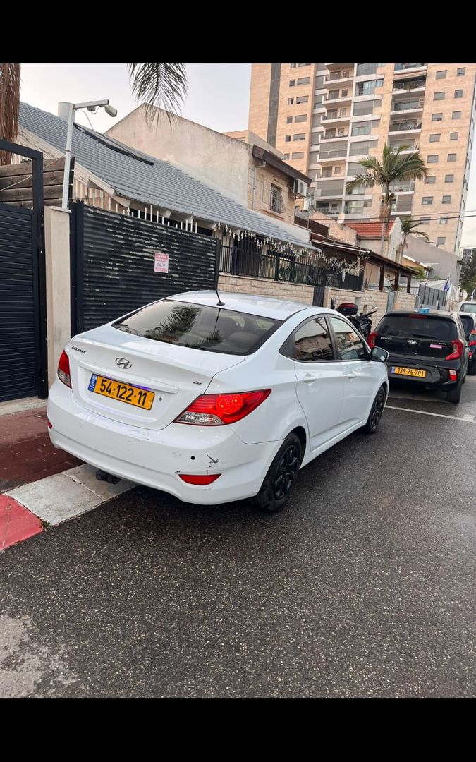 יונדאי אקסנט i25 2014 למכירה ב-KEYZ - תמונה 4