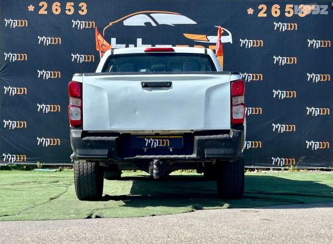 איסוזו D-Max S Plus – 5/10