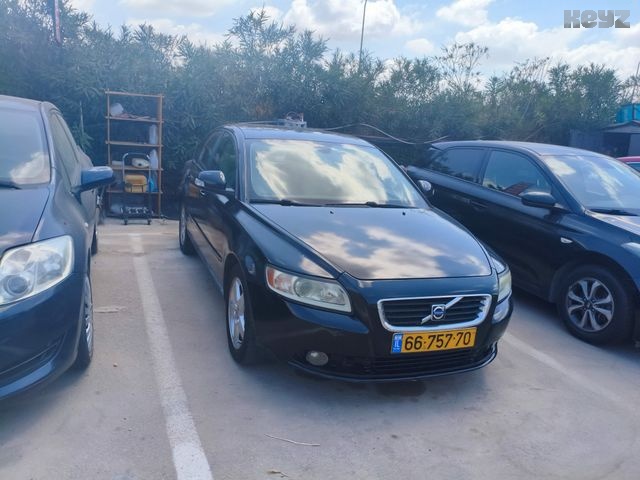 וולוו S40 Classic – 3/8