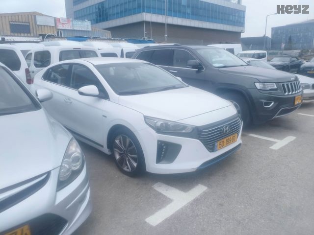 יונדאי איוניק Premium – 3/4