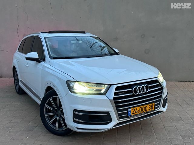 אאודי Q7 Luxury – 4/10