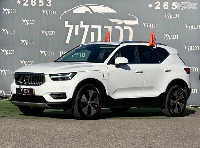 וולוו XC40 4X2 Inscription Expression – 2/9