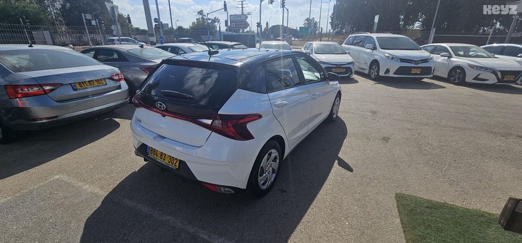 יונדאי i20 Prime Plus – 2/5