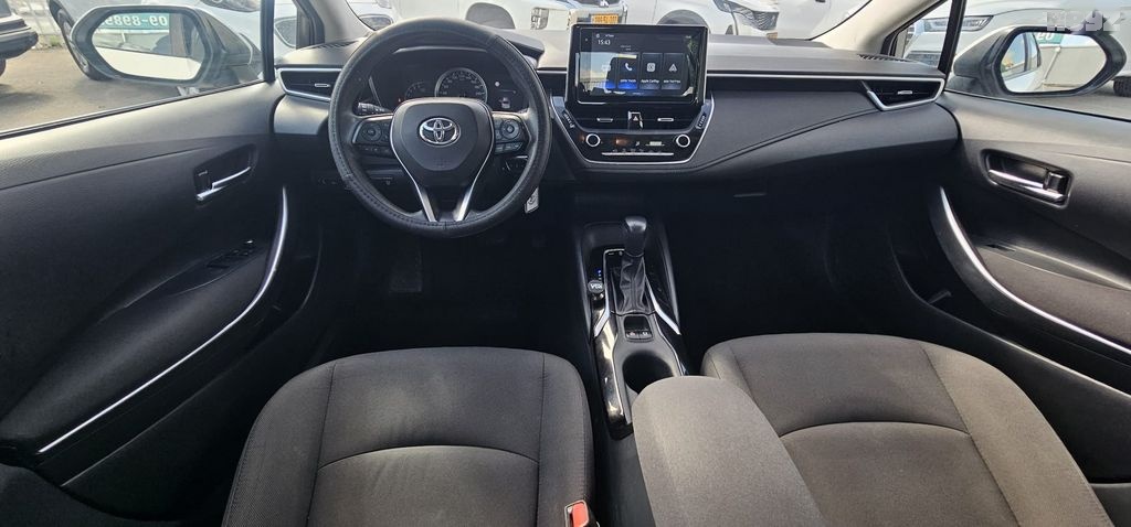 טויוטה קורולה Active Sedan – 3/6