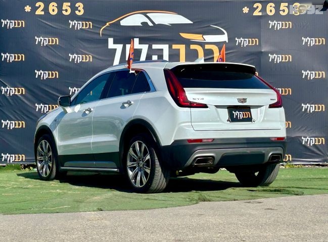 קאדילאק XT4 Premium – 2/10