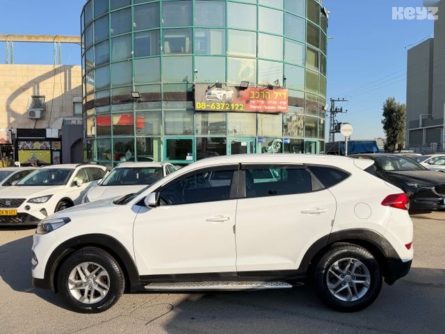 יונדאי טוסון 4X2 Prime – 5/7