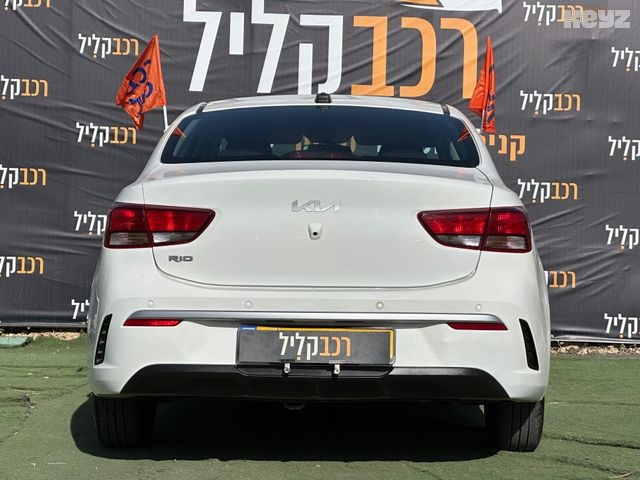קיה ריו LX – 4/10