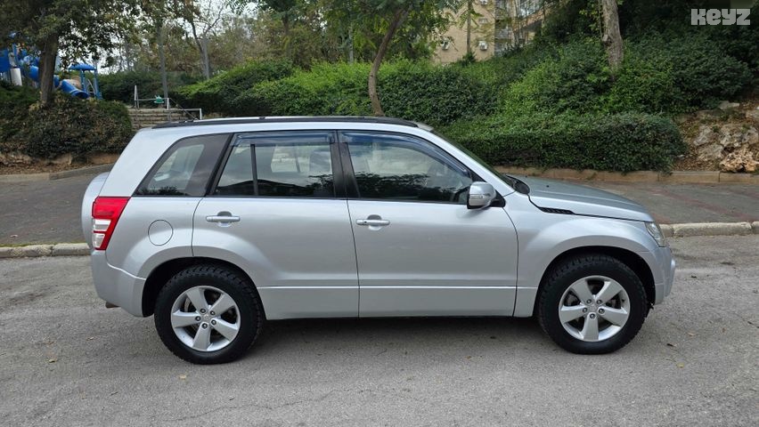 סוזוקי גרנד ויטארה JLX-E – 4/10