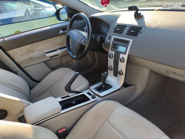 וולוו S40 Classic – 4/8