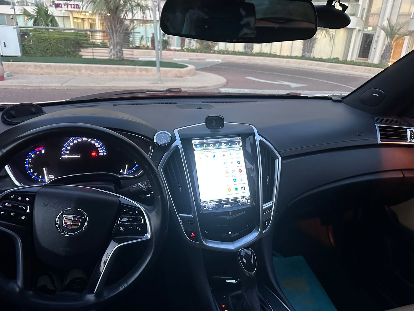 קאדילאק SRX 2015 למכירה ב-KEYZ - תמונה 2