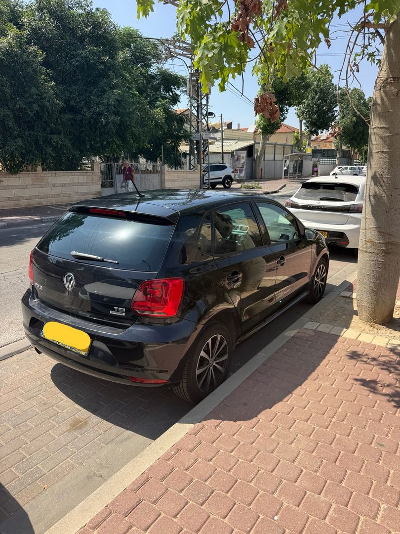 פולקסווגן פולו Comfortline – 2/3