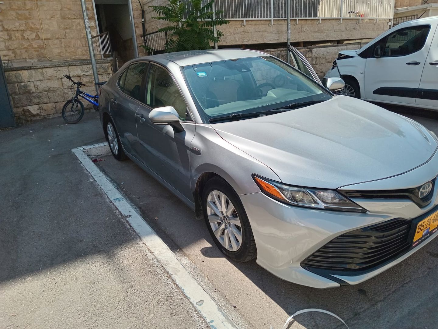 טויוטה קאמרי Le Premium – 5/8