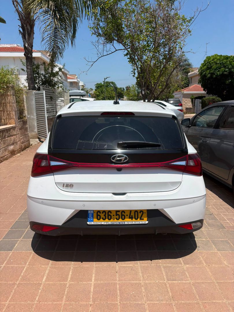יונדאי i20 Intense – 5/9