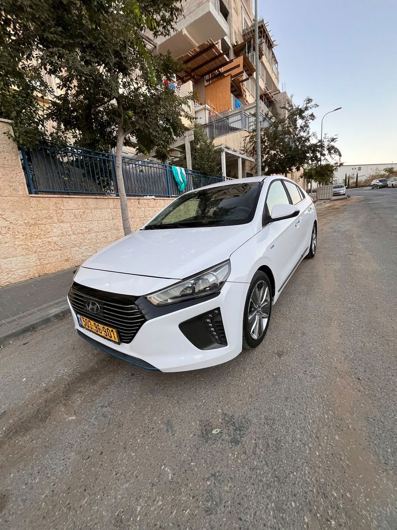 יונדאי איוניק Premium – 4/4