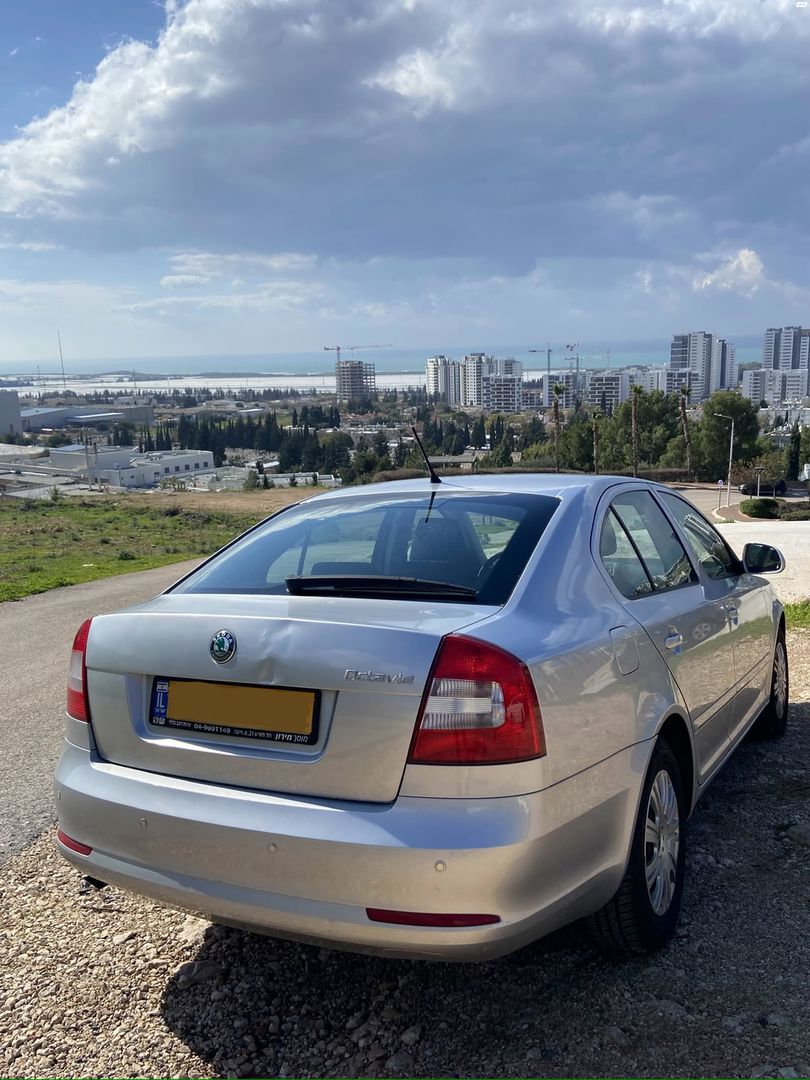 סקודה אוקטביה Ambition Sedan – 2/3