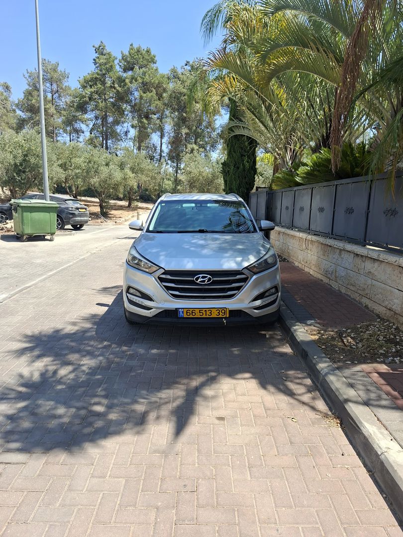 יונדאי טוסון Premium – 4/8