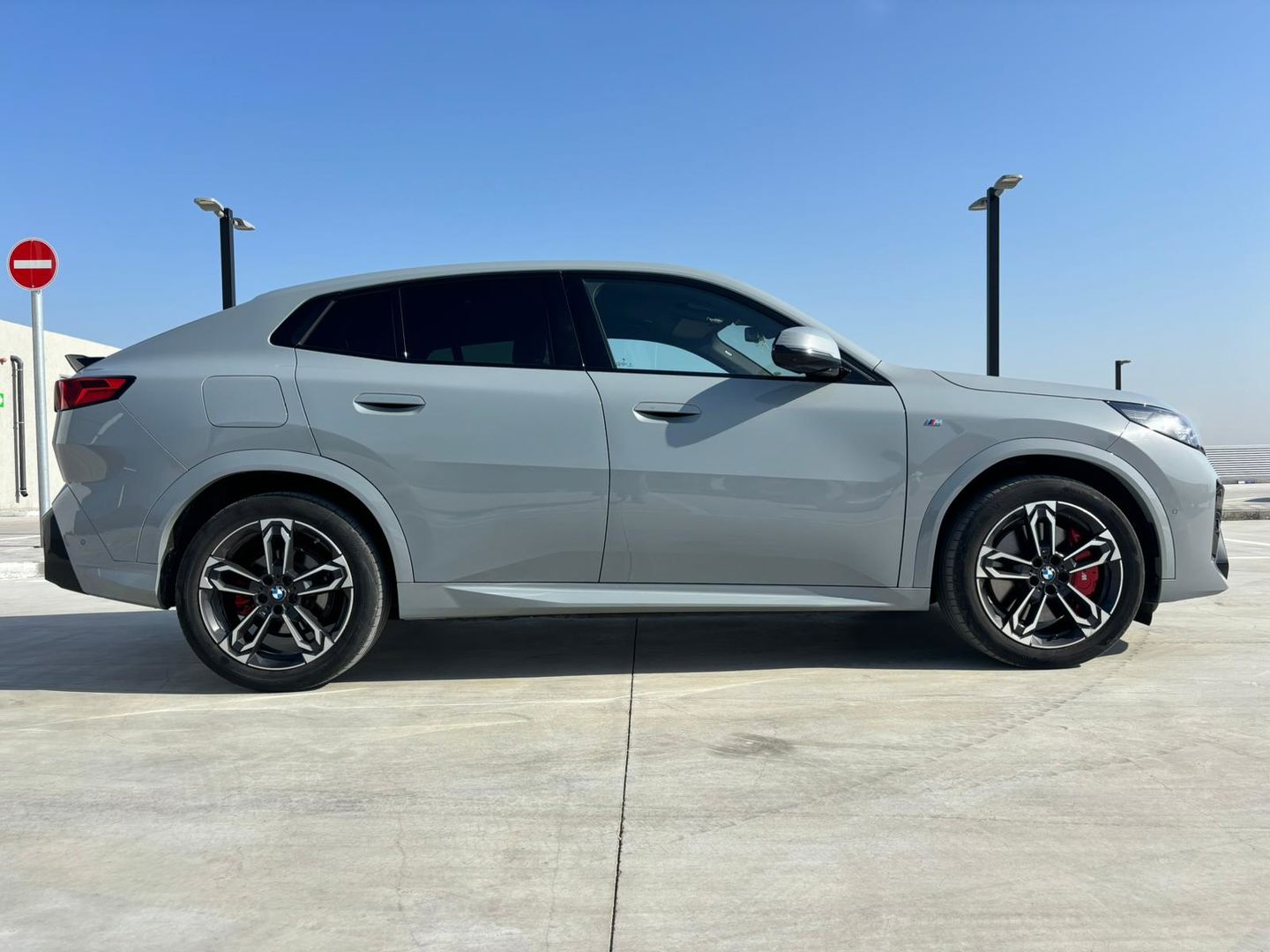 ב מ וו ix2 4X2 M-Sport – 4/12