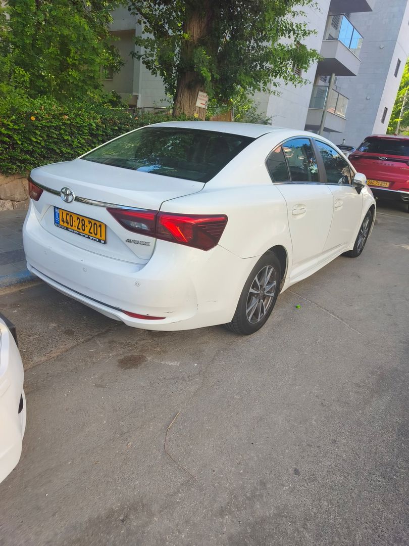 טויוטה אוונסיס Executive SS – 2/5
