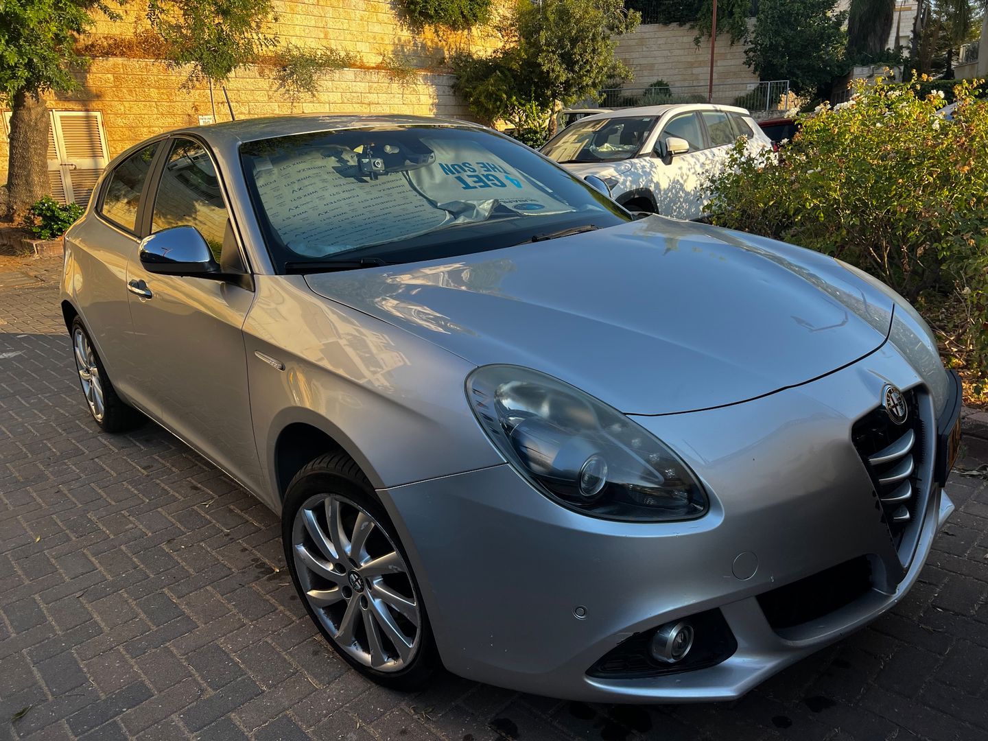 אלפא רומיאו מיטו Turismo – 5/6